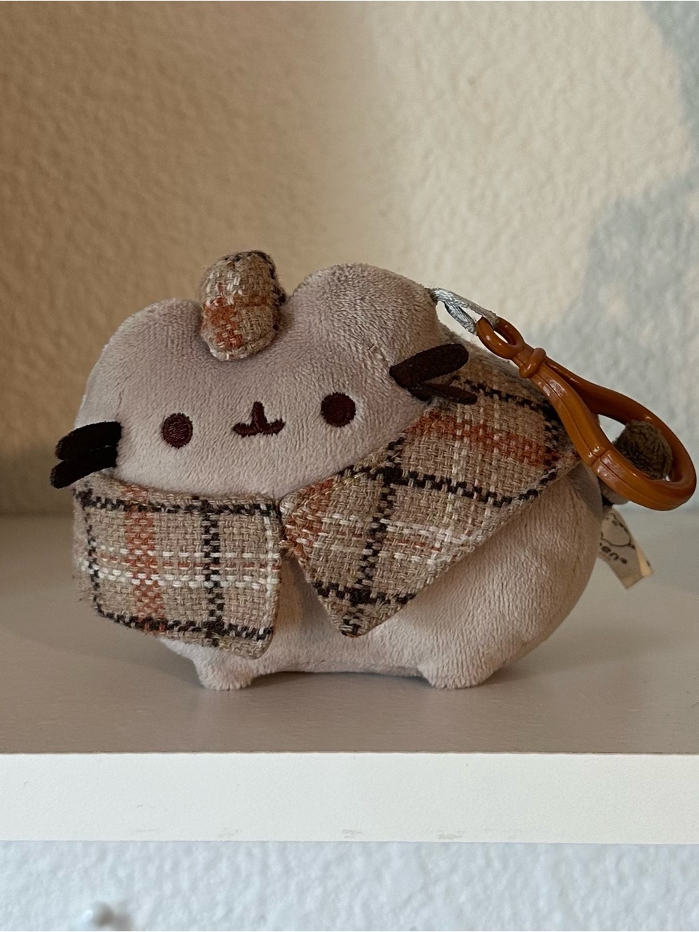 Pusheen keychain